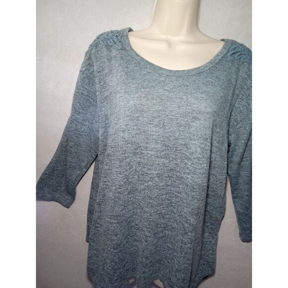 Absolutely Famous women LG Blue Long Sleeve Embroidery Tunic Round‎ Neck - Picture 2 of 10